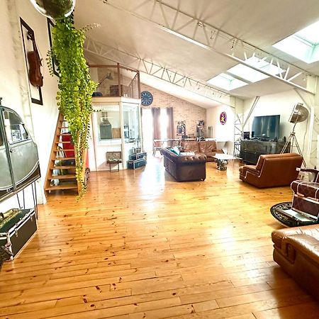 Superbe LOFT centre-ville - Sauna - parking privé -Clim- 1 à 10personnes Brive-la-Gaillarde Exterior foto