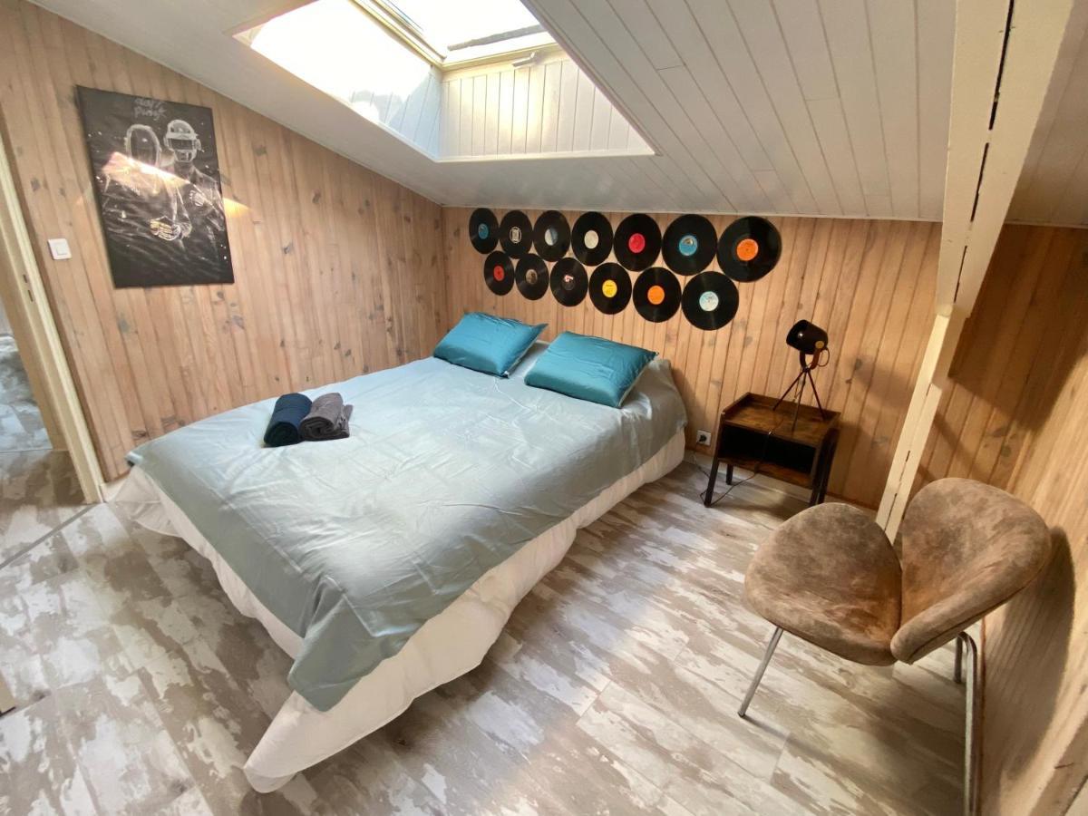 Superbe LOFT centre-ville - Sauna - parking privé -Clim- 1 à 10personnes Brive-la-Gaillarde Exterior foto