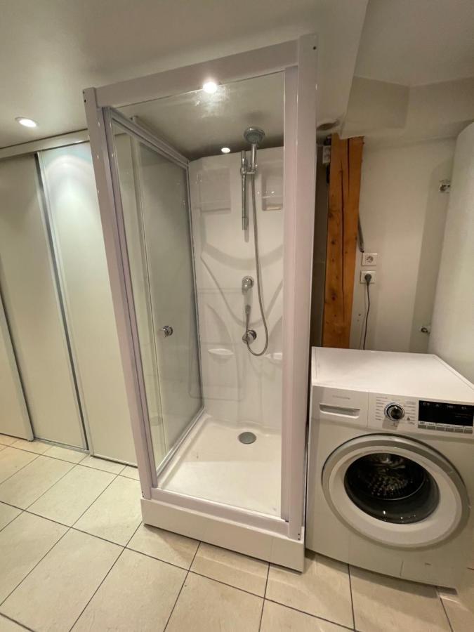 Superbe LOFT centre-ville - Sauna - parking privé -Clim- 1 à 10personnes Brive-la-Gaillarde Exterior foto